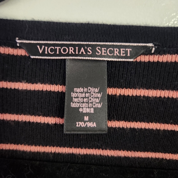 Victoria's Secret crop top medium - Picture 2 of 4